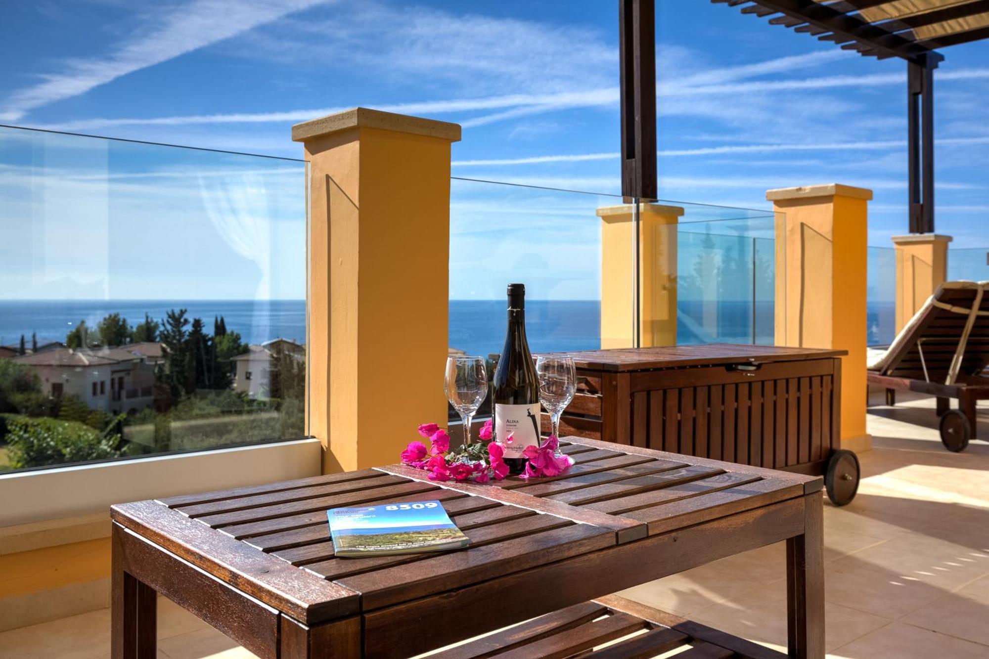 2 Bedroom Apartment Thalassa With Sea And Sunset Views, Aphrodite Hills Resort Куклия Экстерьер фото